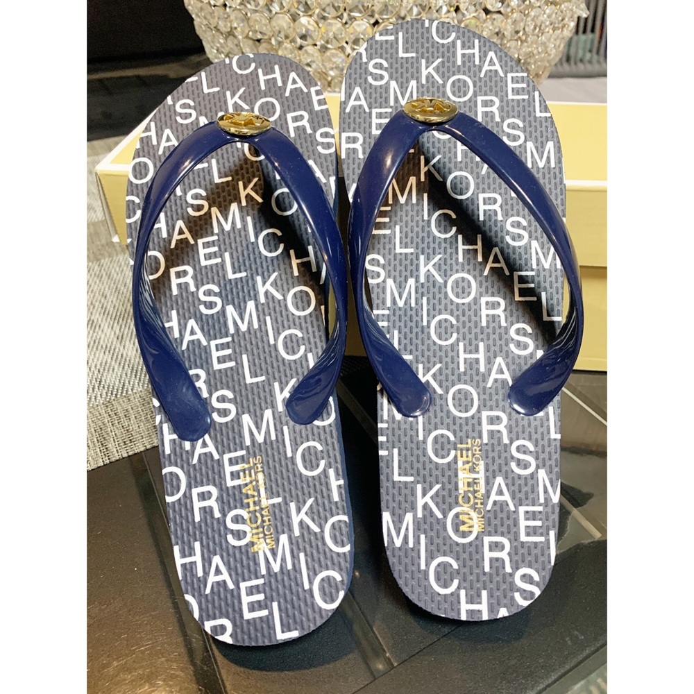 NIB Michael Kors Flip Flop Sandals PVC Stacked